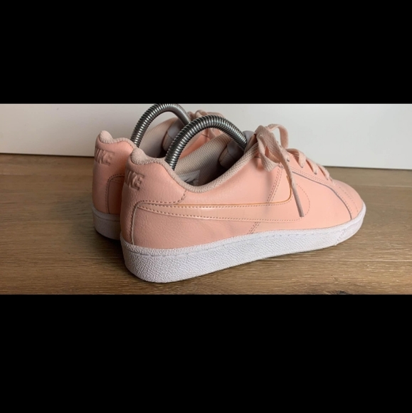 Nike ☆ Sneakers - Picture 5 of 7